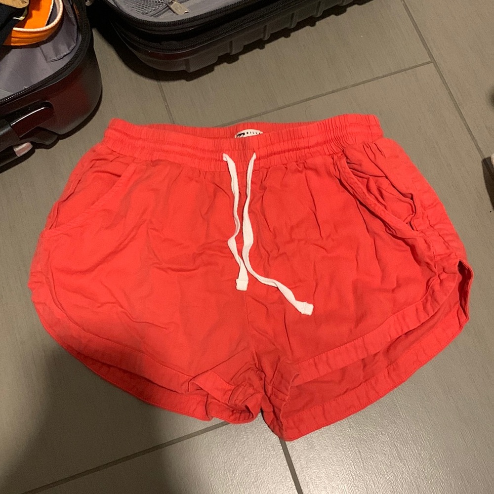 Billabong shorts / size S / RED